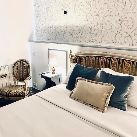 Chateau De Fontager Hotel Serves-sur-Rhone