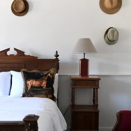 Chateau De Fontager Hotel Serves-sur-Rhône