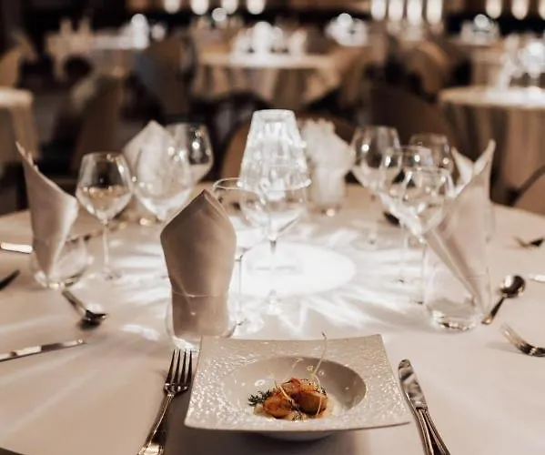 Chateau De Fontager Hotel 3*