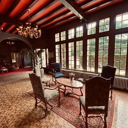 Hotel Chateau De Fontager 3*