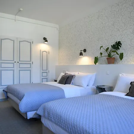 Chateau De Fontager 호텔 3*