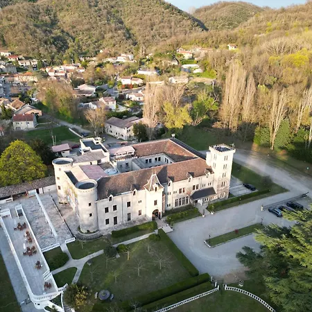 Chateau De Fontager 3*