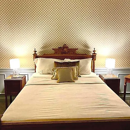 Hotel Château De Fontager Serves-sur-Rhône