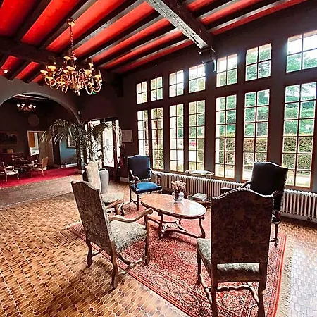 Chateau De Fontager Отель