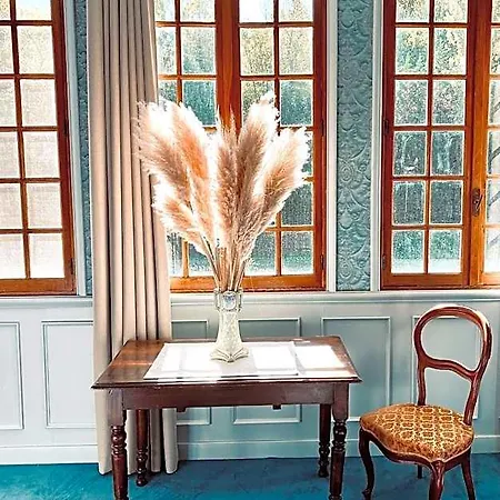 Chateau De Fontager Отель 3*