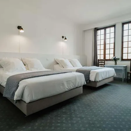 Château De Fontager Hotel 3*