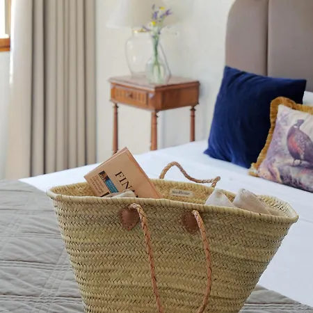 Chateau De Fontager Hotell 3*