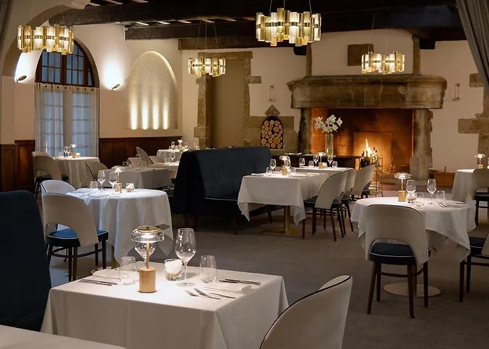 Hotel Chateau De Fontager 3*